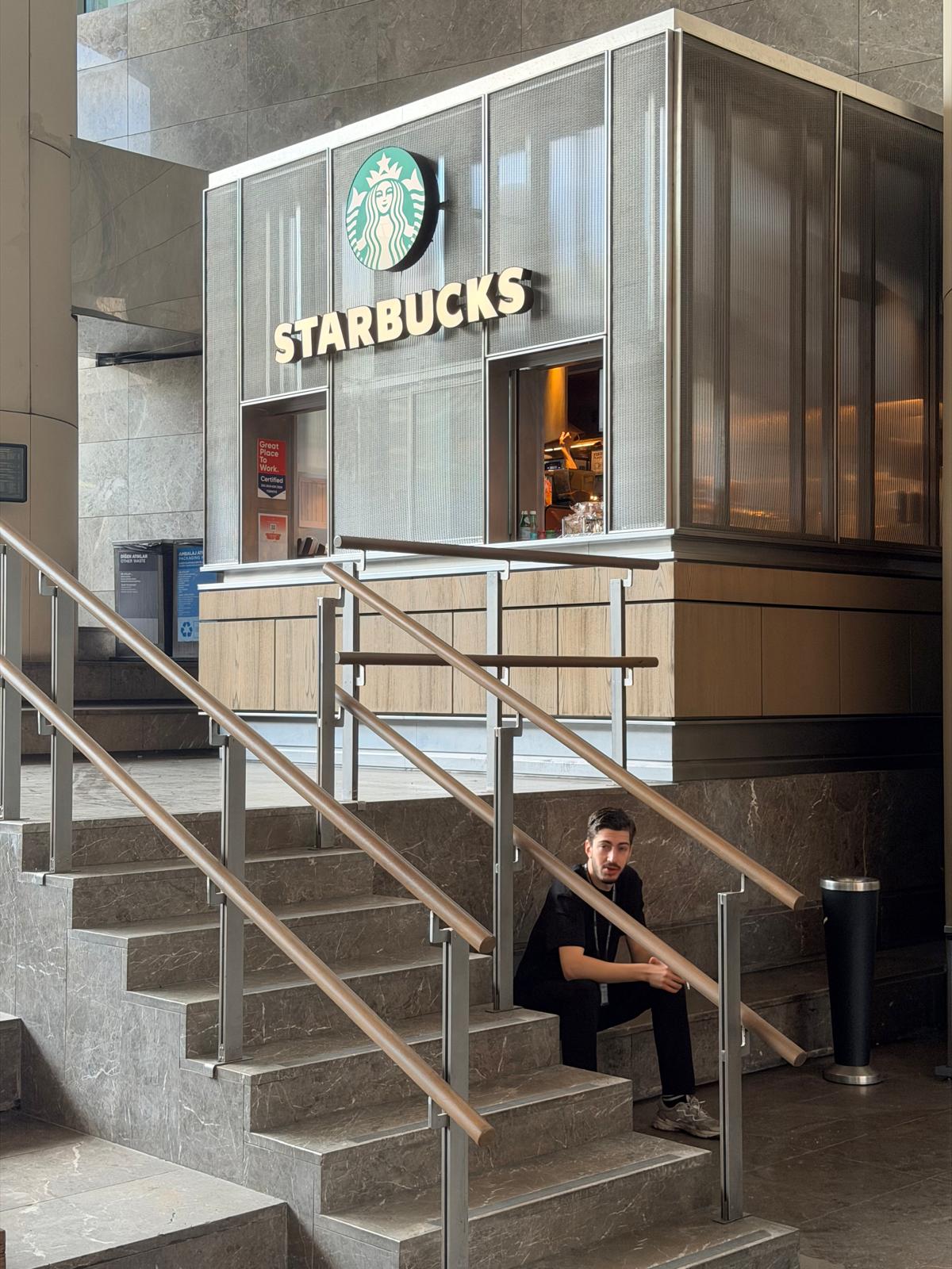 Zorlu Center Zincirlikuyu Starbucks Kiosk ve Ticari Alan Uygulama Projesi