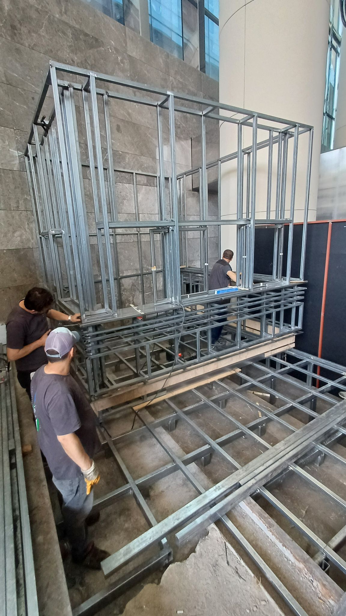 Zorlu Center Zincirlikuyu Starbucks Kiosk ve Ticari Alan Uygulama Projesi