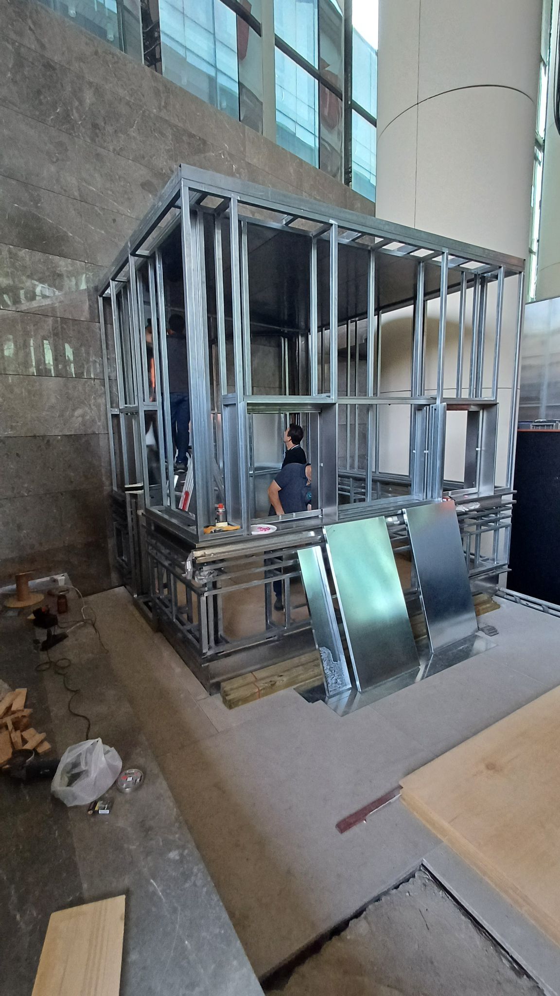Zorlu Center Zincirlikuyu Starbucks Kiosk ve Ticari Alan Uygulama Projesi
