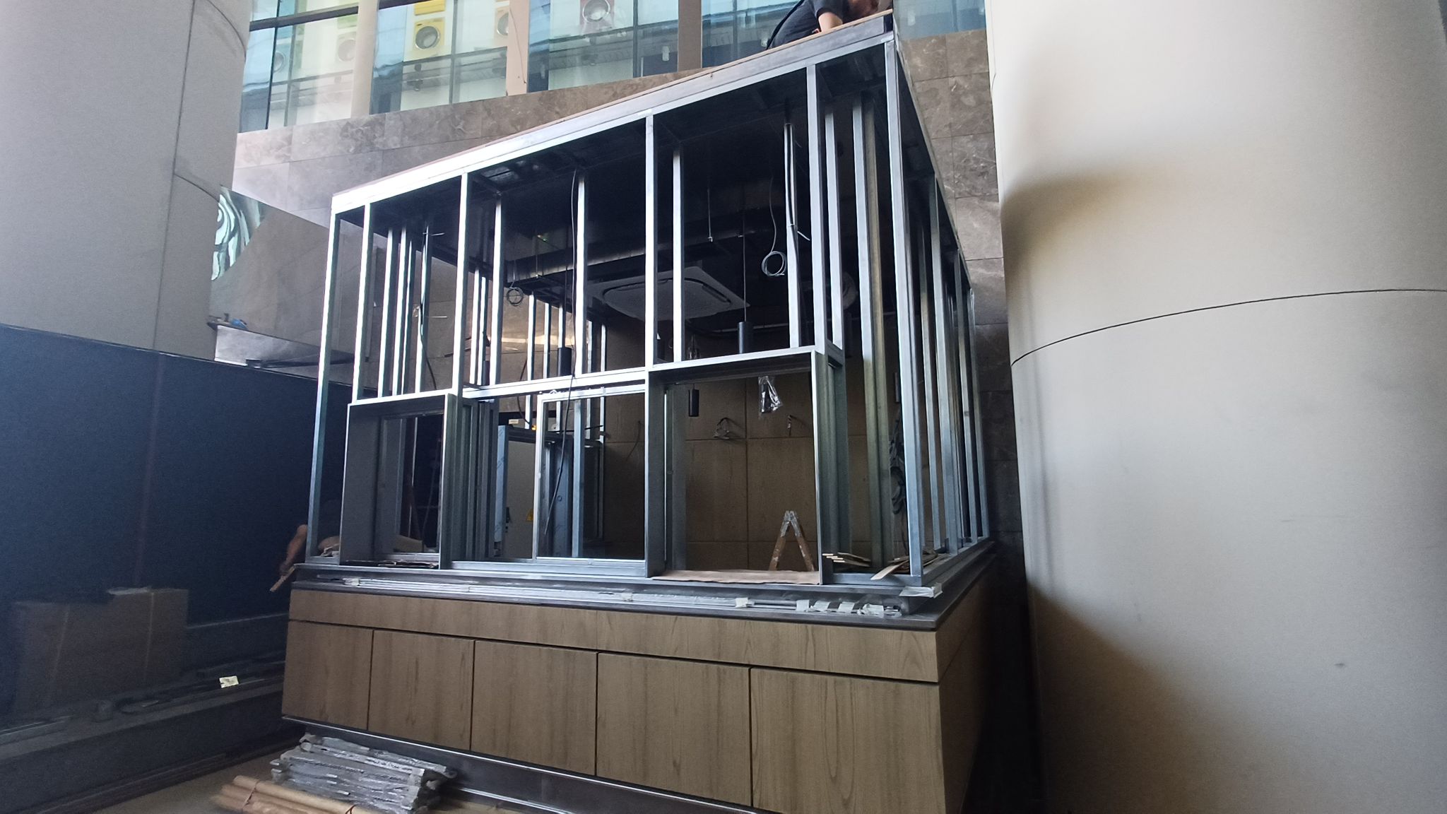 Zorlu Center Zincirlikuyu Starbucks Kiosk ve Ticari Alan Uygulama Projesi